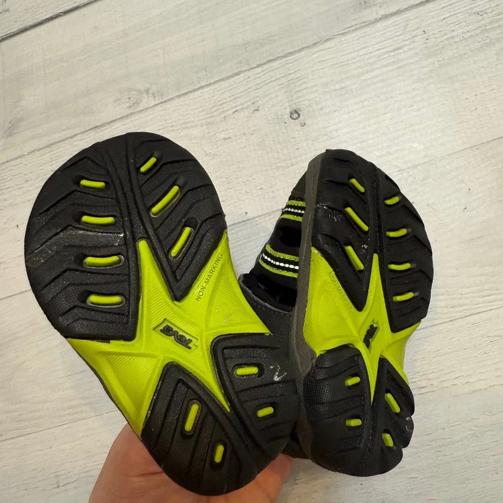 Teva baby toddler water sport sandals black‎ green size 2